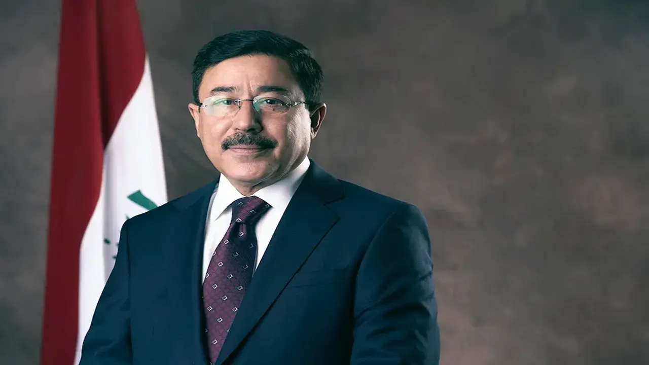 تفاقم الأزمة.. الدولار يتراجع مجددًا وسط ضغوط المصارف في العراق